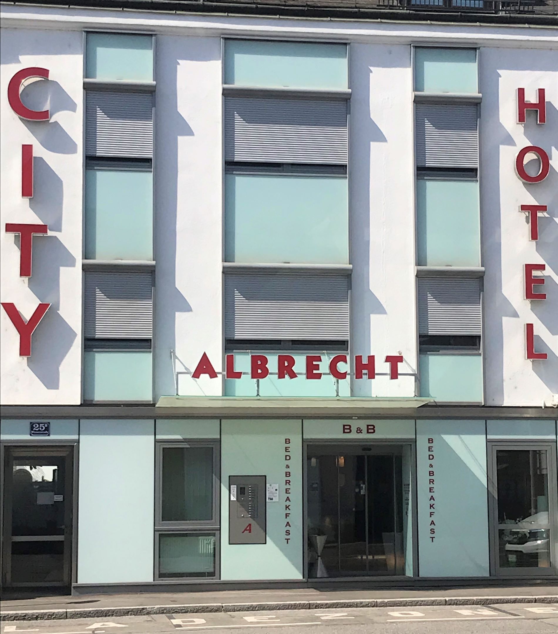 cityhotelalbrecht.at 3